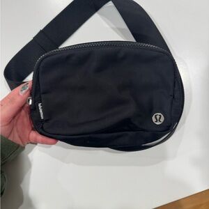Lulu lemon belt bag!!